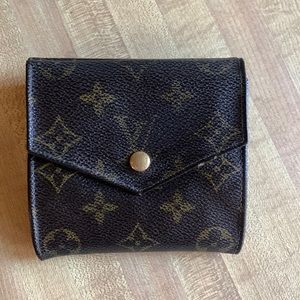 Louis Vuitton Monogram wallet